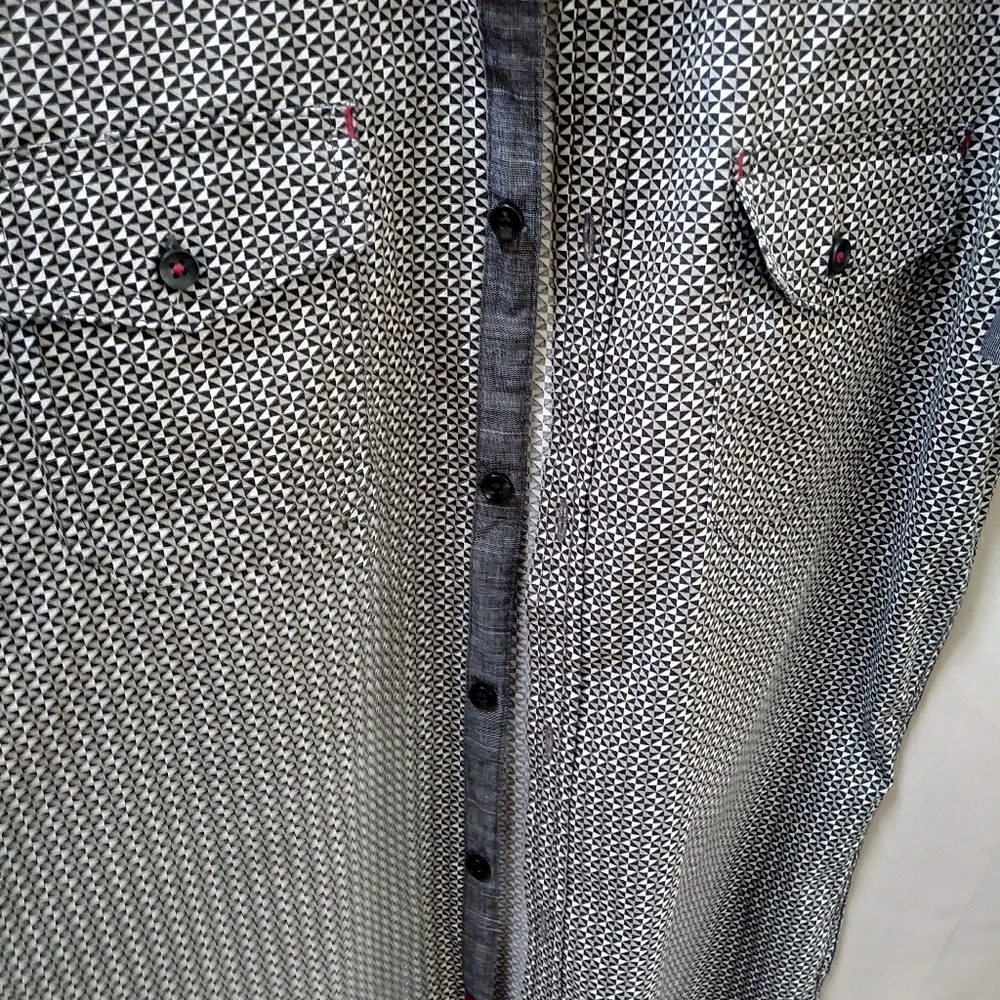 short-sleeved shirt - Picture 1 of 5